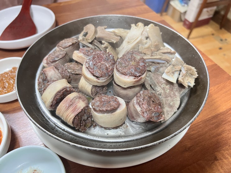  [충북 옥천군] 소주가 술술 들어가는 3대째 이어온 옥천 맛집 추천 <아바이순대>