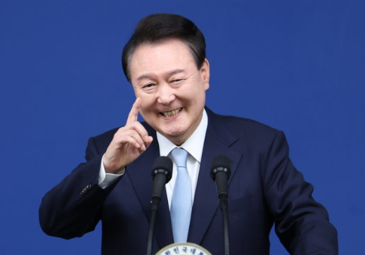 [한겨레TV]]<b>송언석</b> 의원, 정청래 대표 향해. <b>노상원 수첩</b>대... 