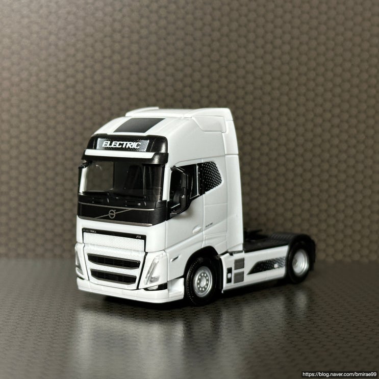  [1/87 트럭] 볼보트럭 FH Electric 전기 트럭(모형 분해)