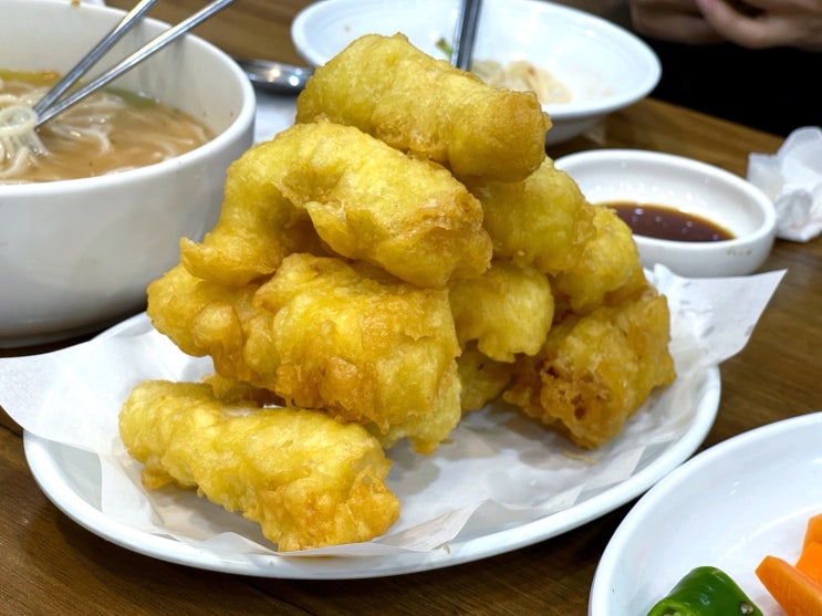  대학로맛집 생선튀김 [혜화칼국수 솔직후기]