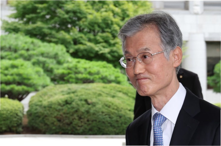 <b>조희대</b> 대법원장, <b>사법 개혁</b> 논의의 중심에 서다: 국민을 위한... 