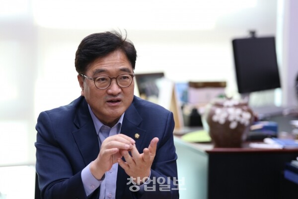 우원식 국회의장, <b>미국</b> 의회에 "한국 전문인력 위한 <b>비자</b> 쿼터... 