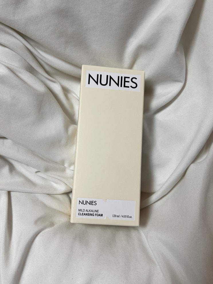  뉴니스 약알칼리성 클렌징폼 히알루론 휩 사용 후기