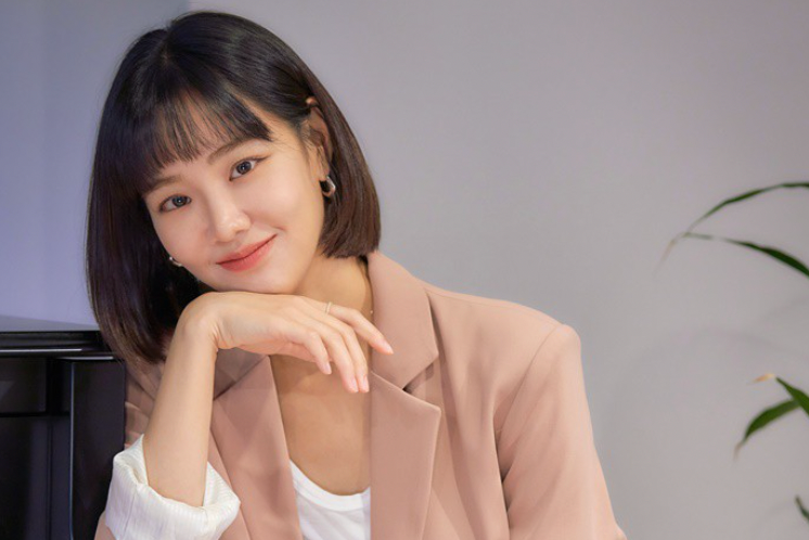 배우 한지은 나이 아버지 과거 프로필 결혼 남자친구 한해 결별 이상형 집 근황