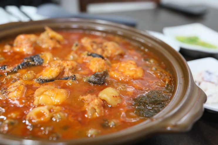  대구 칠성시장맛집 대현동 사랑채찜요리전문점 아기의자 주차