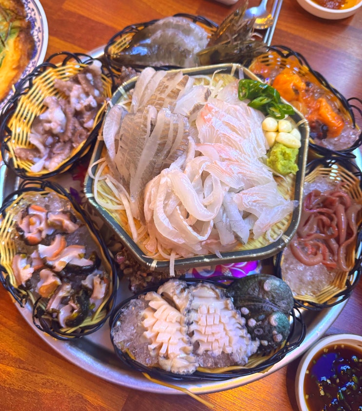  광안리 횟집 마케왕, 신선한 막회와 해산물! 신선도 끝판왕.