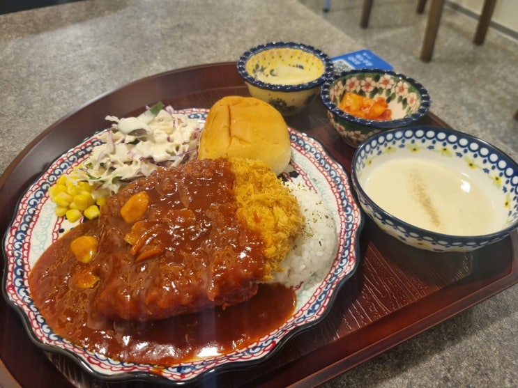  [대구맛집] 대구 3대 돈까스 전문점으로 손색없는 동대구역 맛집 마담카츠의 시그니처 메뉴 후기.