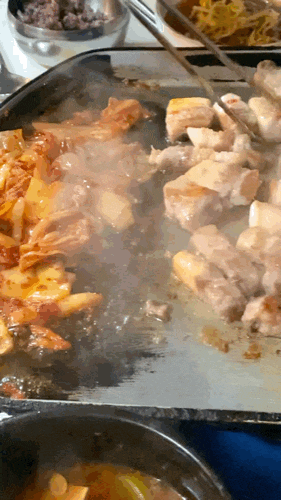  [연남동 가성비 삼겹살 맛집] 1인분 8천원 저렴하고 맛있는 웨이팅 필수 고기집, 돈조세
