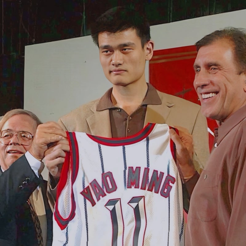 샤킬 오닐마저 밀어냈던 야오밍이 NBA에서 보여준 이야기들