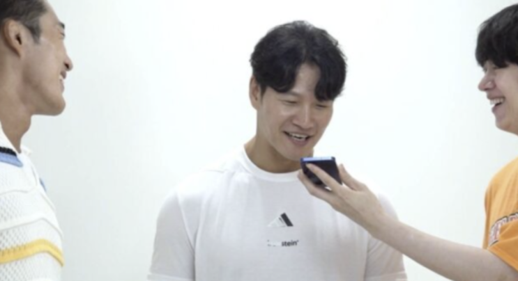 “<b>김종국</b>, ‘1급 기밀급’ <b>결혼식</b> 비하인드 공개…<b>하객</b> 단... 