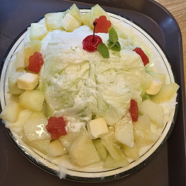  여름 다 가기 전에 꼭 먹어야 할 부평 캔모아 메론 치즈 눈꽃 빙수