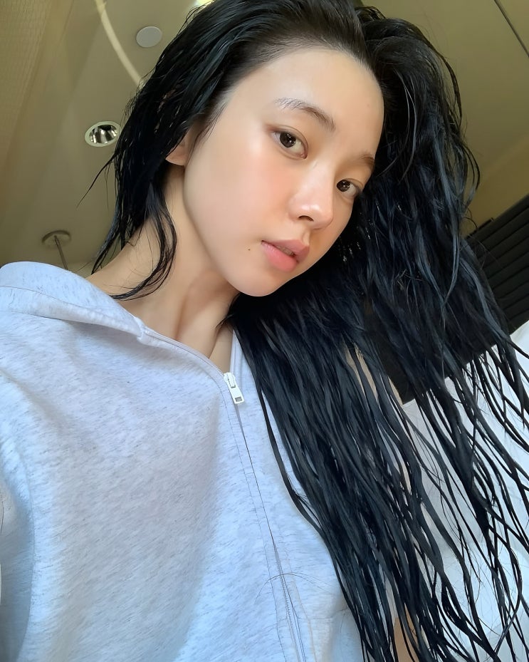  "현실 여친 느낌" 카리나, 샤워 후 순둥 비주얼 화제