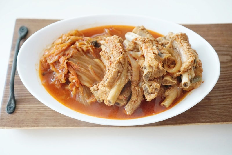 돼지고기 김치 등갈비찜 만들기 압력솥 등갈비 김치찜 레시피