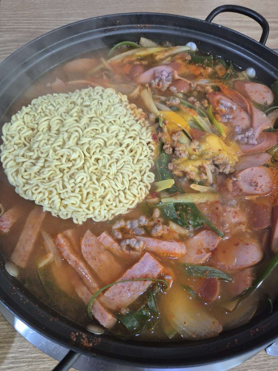 송탄금이네부대찌개 사진 1