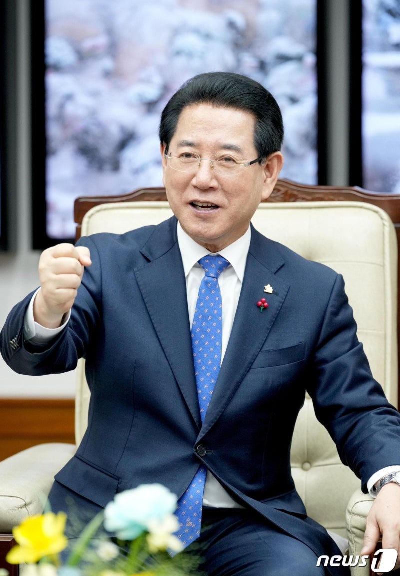 2026 지방선거, 전남지사 선거 판세는? 김영록 지사 압도적 선두!