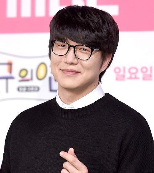성시경 1인 기획사 14년 미등록 논란, 법적 처벌은? ‘몰랐다’ 해명 통할까