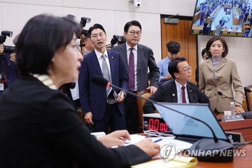 [속보] <b>나경원 간사</b> 선임 <b>부결</b>!... 결과… 내란 옹호 <b>논란</b>까지?