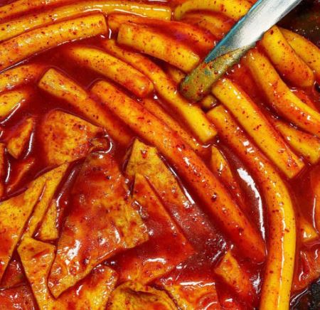  "청주 은영이떡볶이, 4가지 맛 밀키트 즉석떡볶이! 집·캠핑 어디서든 간편하게 즐기자"