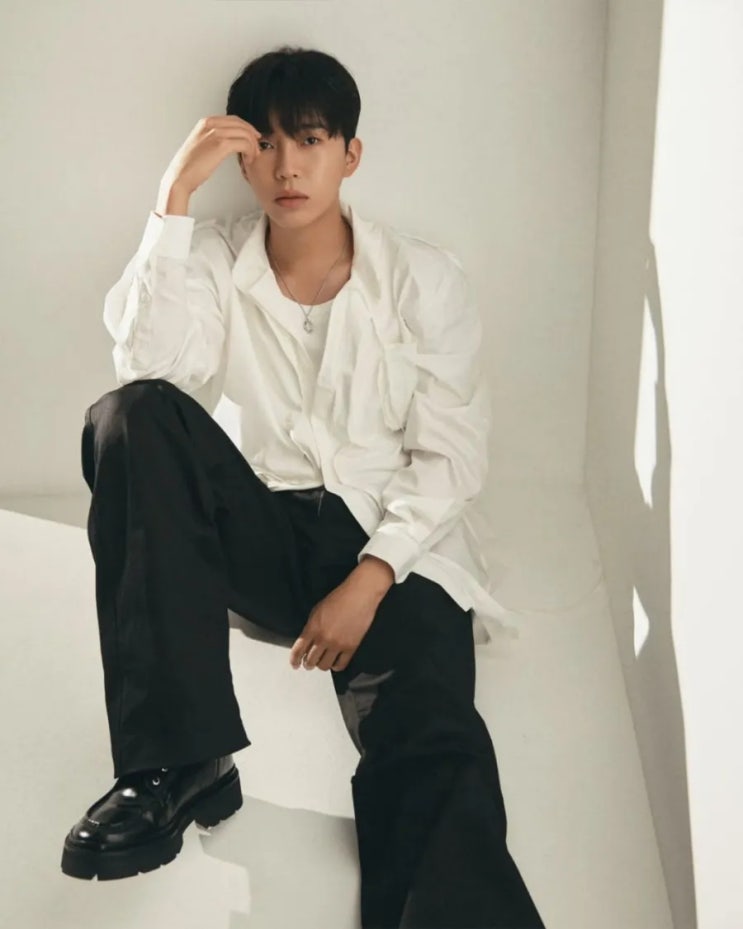 [공유] <b>임영웅</b>, '<b>엠카</b>'·'<b>뮤뱅</b>'서 신곡 <b>무대</b> 선보인다 "많은... 