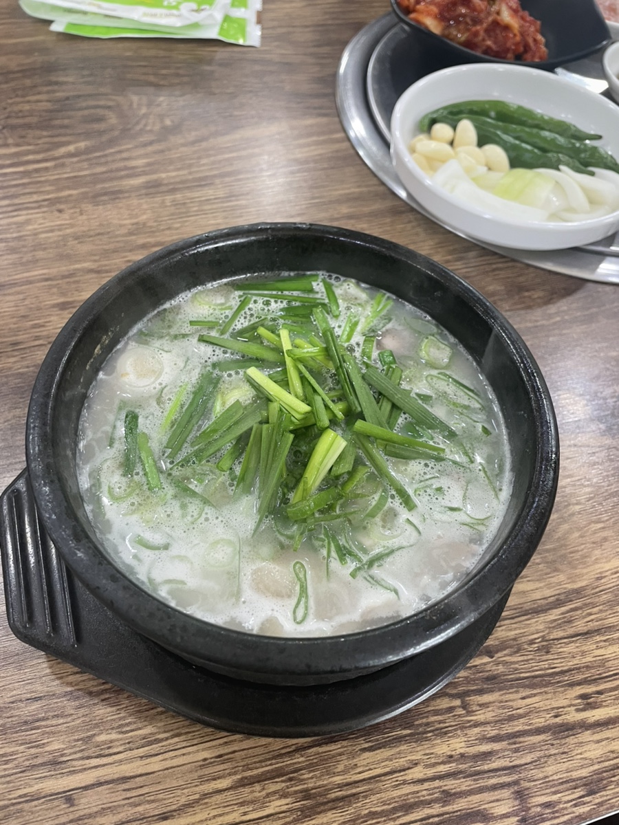 배서방 돼지국밥 사진 4