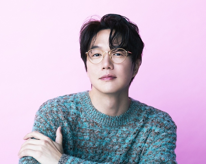 <b>성시경 소속사</b>도 ‘<b>미등록</b> 운영’ 적발? 대중문화예술기획업... 