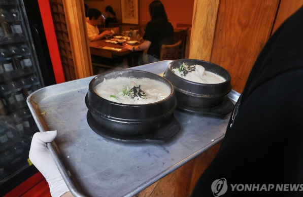  서울 삼계탕 한 그릇 1만8,000원…외식 물가 또 '껑충' 