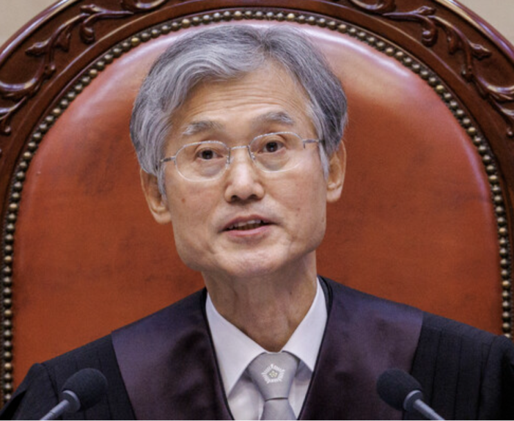 조희대 <b>대법원장</b> 왜 갑자기 사퇴 압박이 나왔나!