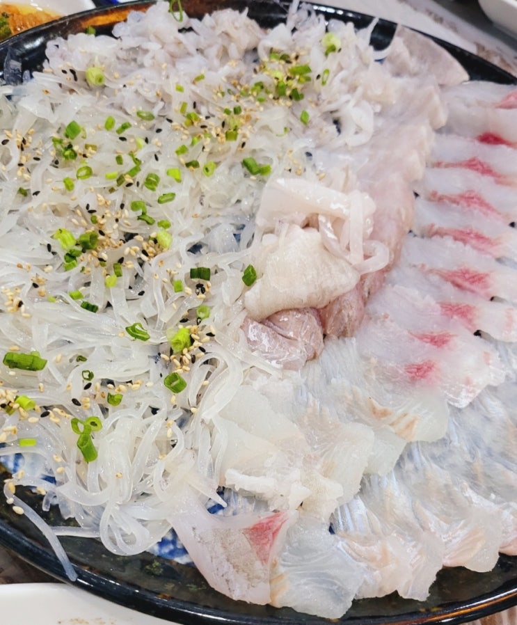  [해운대]산오징어와 활어회를 같이 즐길 수 있는 해운대 맛집 '빨간산오징어'