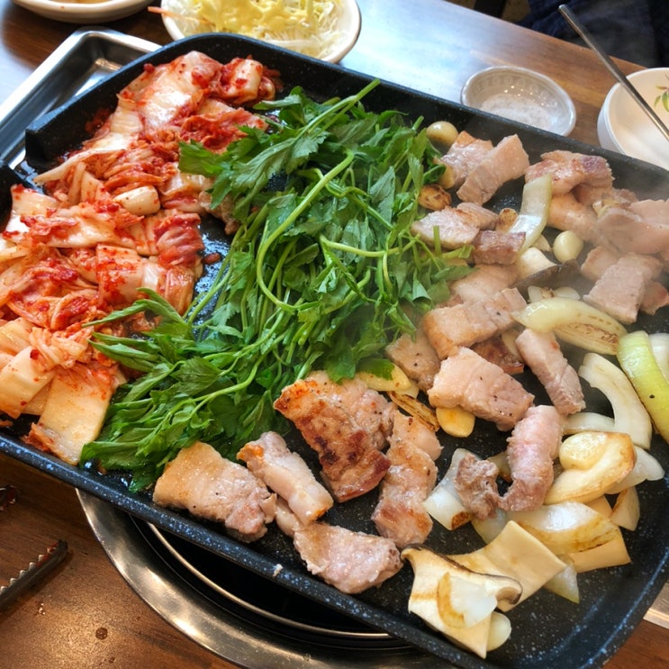 송도 김치 삼겹살 맛집 골목집 볶음밥 비빔국수