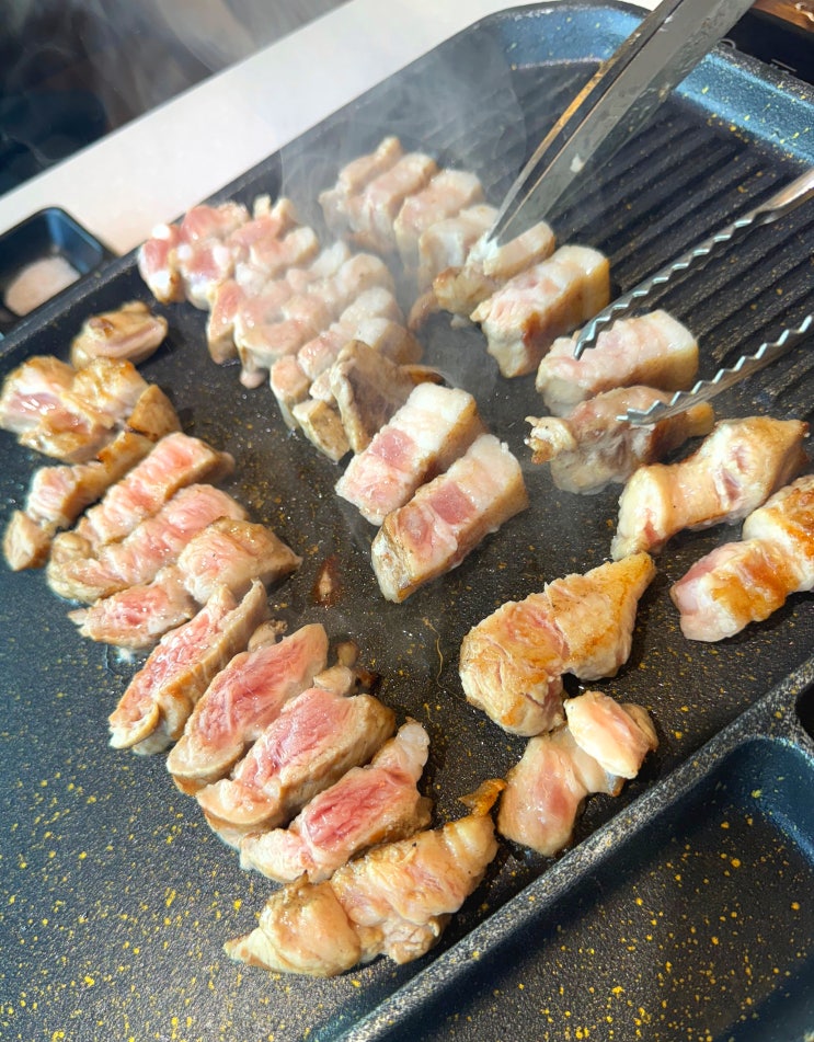  해운대맛집 전설의우대갈비 해운대점, 삼겹살·우대갈비·소막창까지 모두 즐기는 고기집