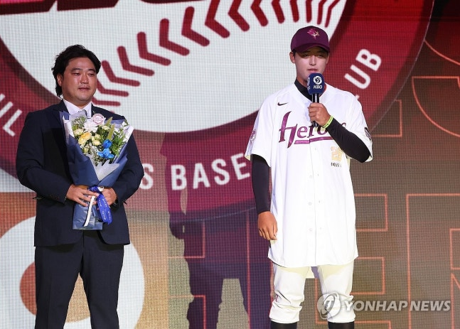 [속보] <b>박준현</b>, <b>키움</b> 히어로즈 1순위 지명! <b>박석민 아들</b>의 프로... 