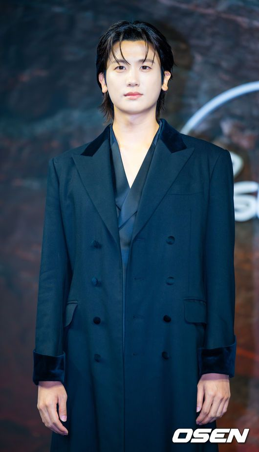<b>박형식</b>, <b>출연료</b> 논란에 공식 입장 발표! 진실은?