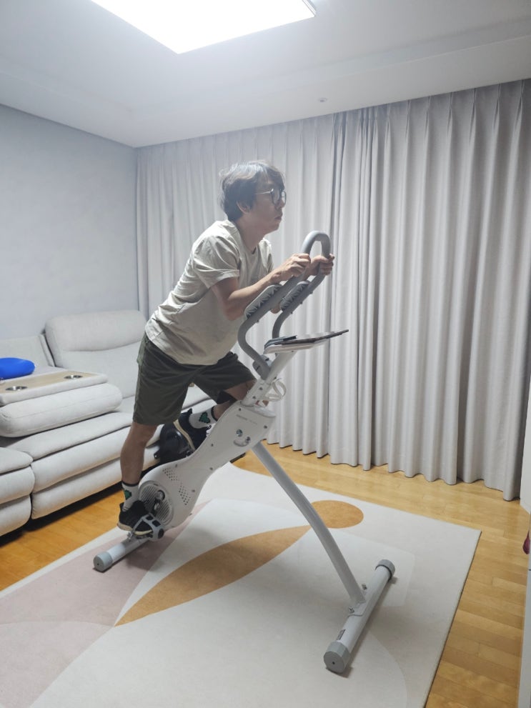  멜킨 실내자전거 서서타는 스마트 비비바이크는 최고의 운동효과를 가진 가정용 운동기구 언박싱 후기