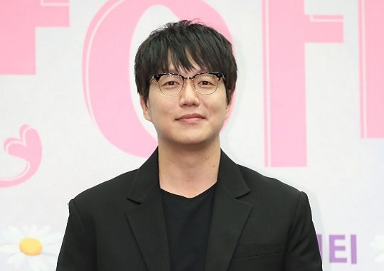 1인 <b>소속사</b> ‘대중문화예술기획업’ <b>등록</b> 논란: 옥주현·<b>성시경</b>... 