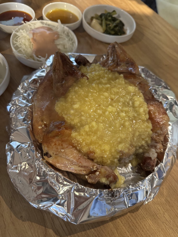  강남/논현 통닭 맛집 ‘신호등장작구이’ 마늘 누룽지 후기