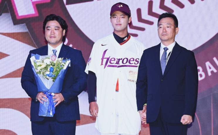 고교 기록 총정리! <b>박석민 아들 박준현</b>, <b>키움</b>으로 드래프트!