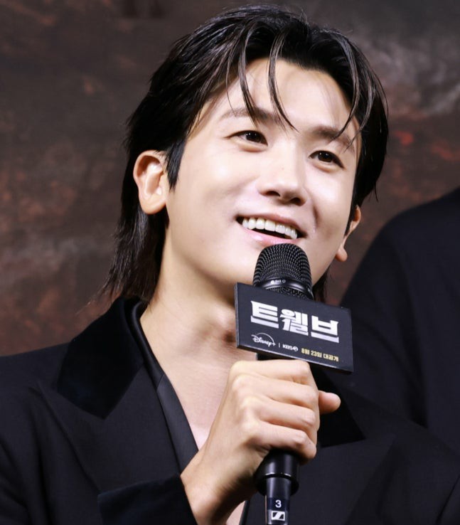 <b>박형식</b> 회당 4억 <b>출연료</b> 루머 전면 <b>부인</b> 진실은?