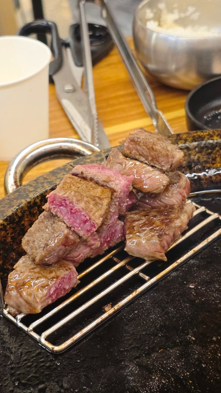  동백고깃집 한우 전문 유달구한우폭탄 부드러운 한우에 홀릭