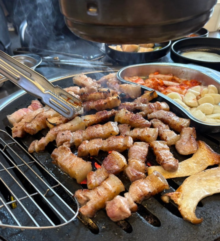  평택 동삭동 고기 맛집 신선한 한돈 욱이네연탄구이 평택동삭본점