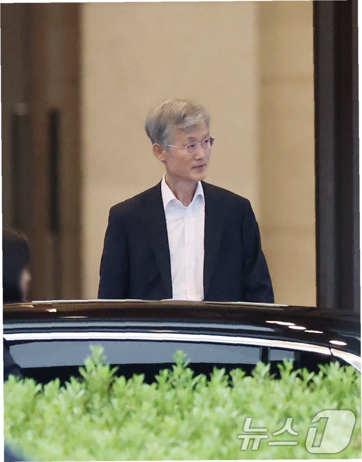 <b>조희대</b>-<b>한덕수 회동</b> 의혹, 정치권 '특검' 요구 봇물... 사법 불신... 