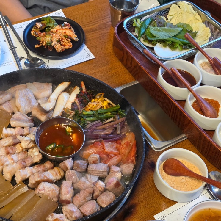  구미인동고기집 직접 구워주는 꽃돼지식당 강추