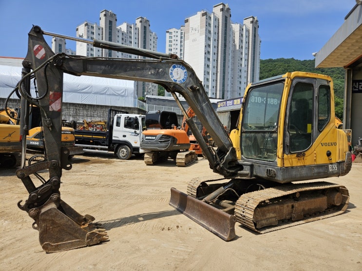  볼보 EC55 2002년식 가동만이천 02 중고굴삭기