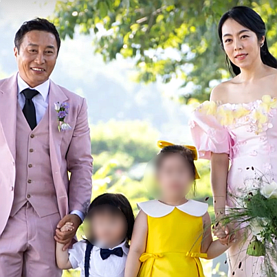 <b>김병만 결혼식</b> 앞두고 이제서야 아내와 자녀 공개한 이유?! (ft.... 