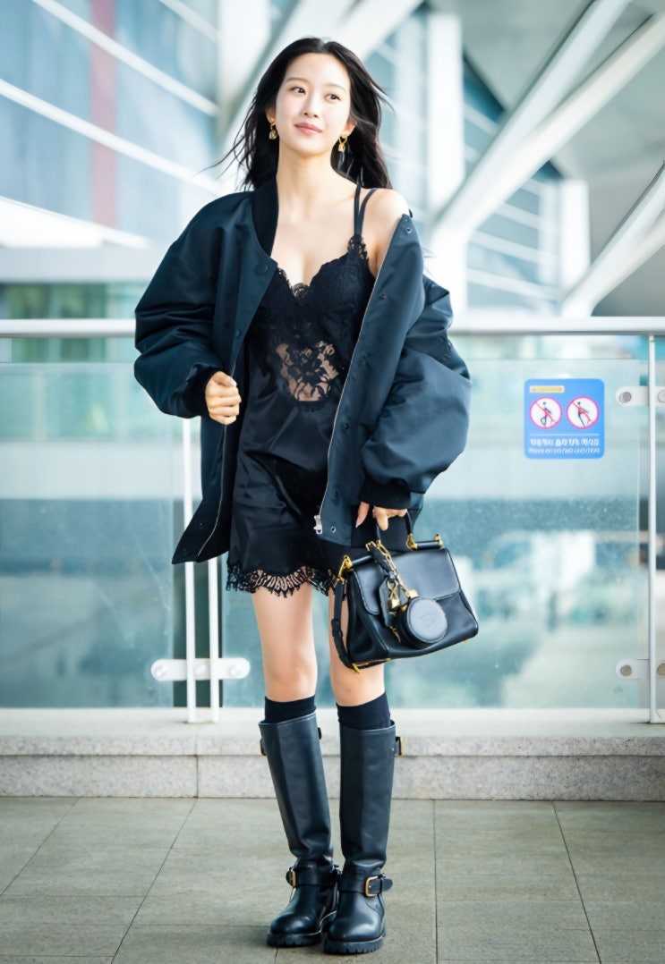  "이게 바로 탑티어" 문가영, 역대급 공항 패션 시스루룩 끝판왕