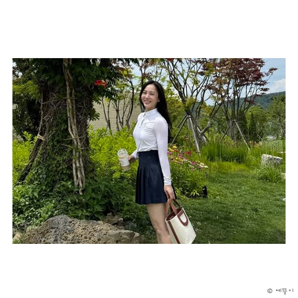 (나이 실화?..) 품격이 다른 53세 박주미 가을 골프복 옷 코디. zip
