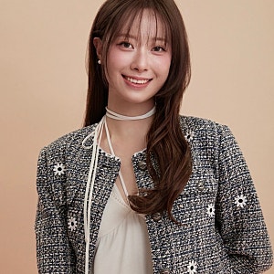 올리비아로렌 원피스 가디건 코트 가방 자켓 모태솔로 강지수 화보