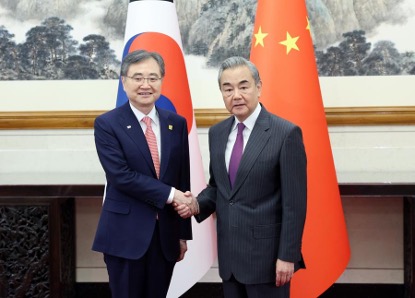 中 왕이 <b>외교</b>부장, 韓 <b>조현</b> <b>외교</b><b>장관</b>과 베이징서 회담