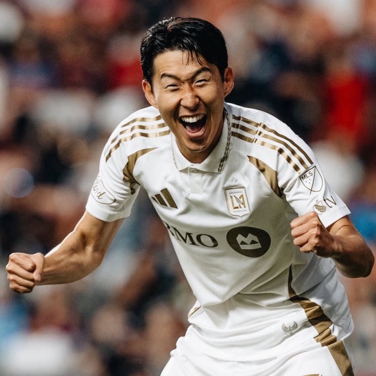 [영상]<b>손흥민</b>, <b>MLS</b> 첫 <b>해트트릭</b>! LAFC, RSL 원정에서 4-1 완승