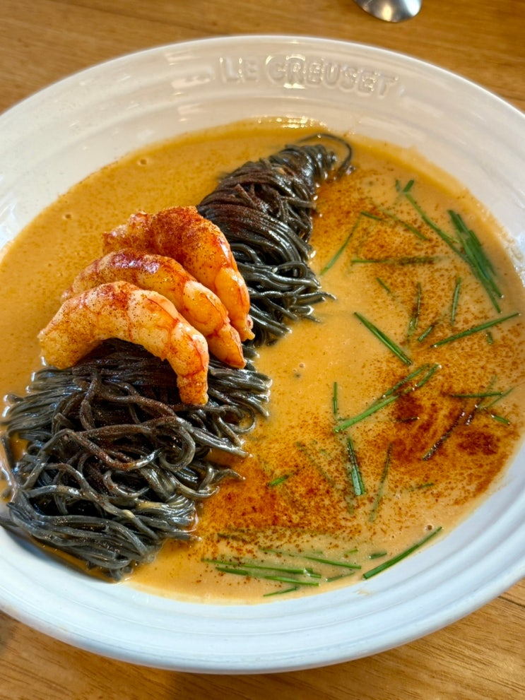  용산 해방촌 미슐랭 빕구르망 생면파스타 맛집 '에그앤플라워'