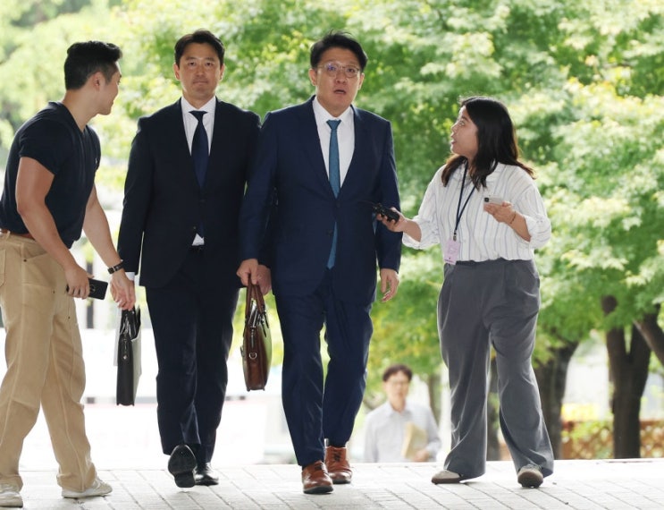 김상민 전 검사, <b>구속영장</b> 발부의 맥락과 의미…<b>김건희</b>... 